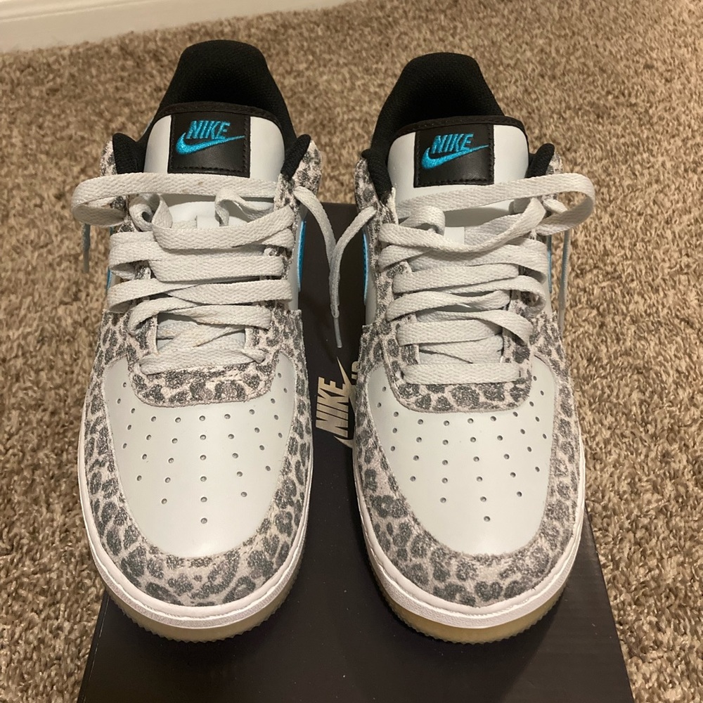 AF1 - Picture 3 of 4